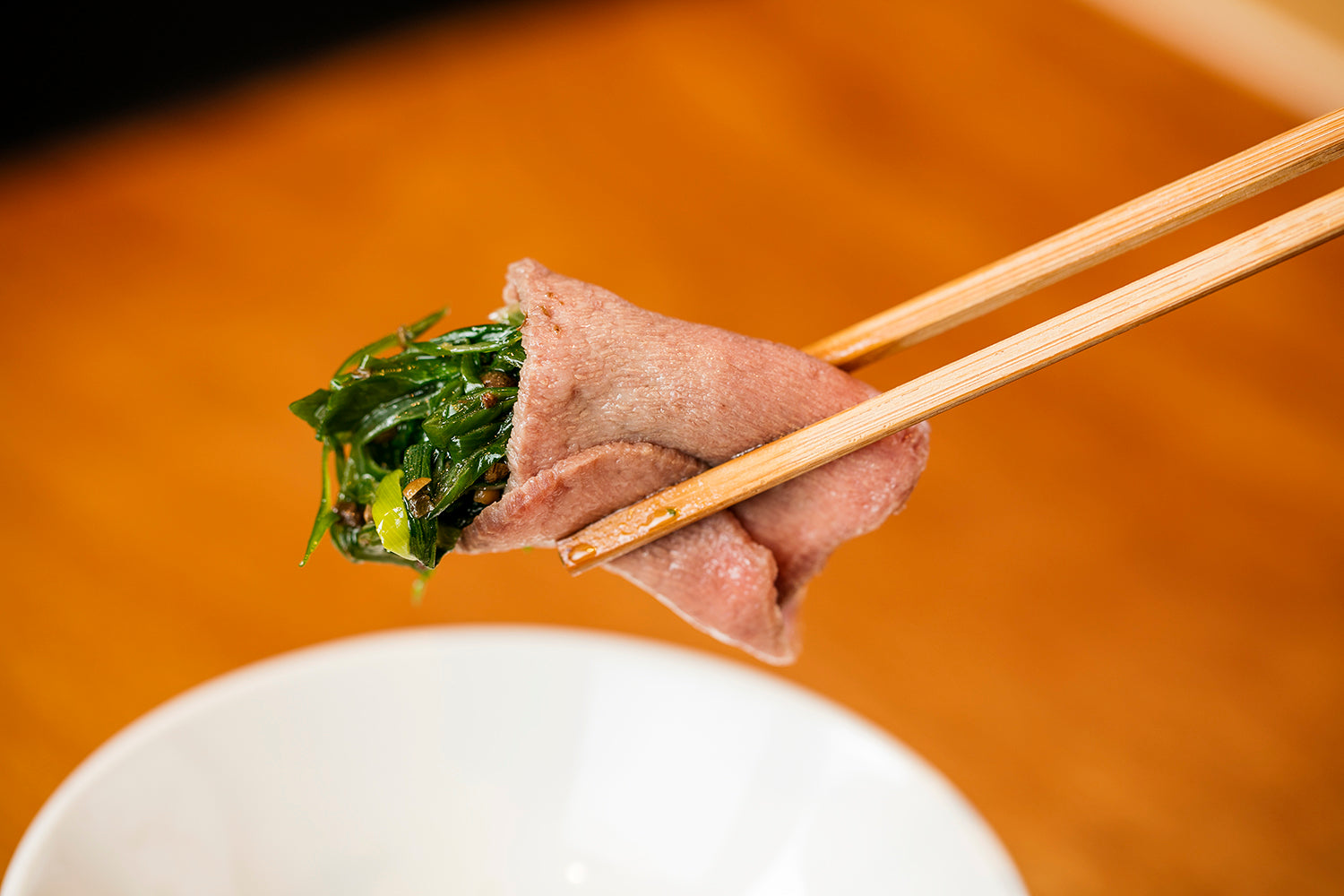 【要クーポンコード】シャキシャキ野菜と食べる 熟成タンと岩中豚のしゃぶしゃぶセット