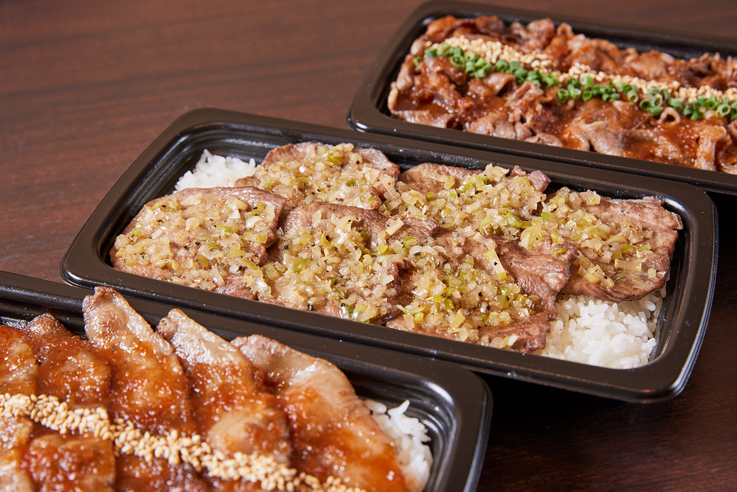 【要クーポンコード】【冷凍】KINTANの冷凍焼肉弁当(30日間熟成KINTAN&黒毛和牛上カルビ&黒毛和牛肩ロース)(12/1~)