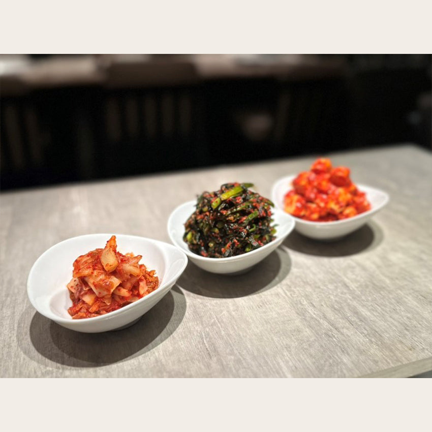 “おつまみキムチ3種付き” 厚切りミスジステーキと焼肉4種580gの贅沢焼肉セット