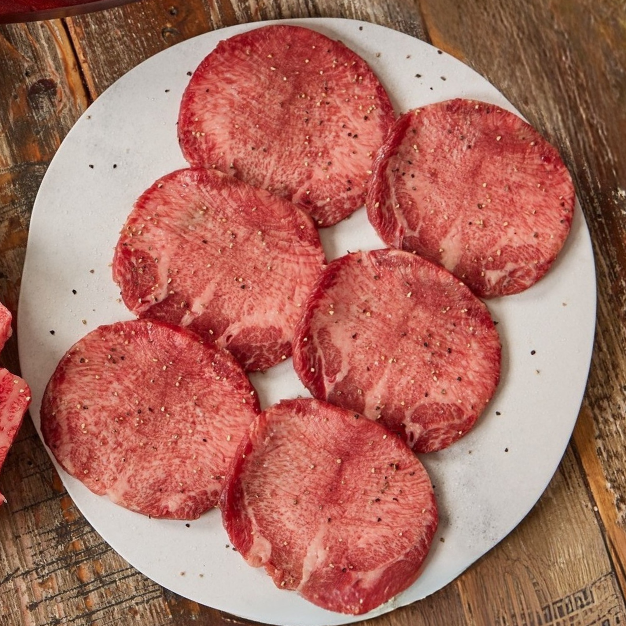 ★Xmas限定★トリュフ香る骨付きクリスマスビーフとKINTANの焼肉5種盛りセット(総量1750g 4-8名様用)