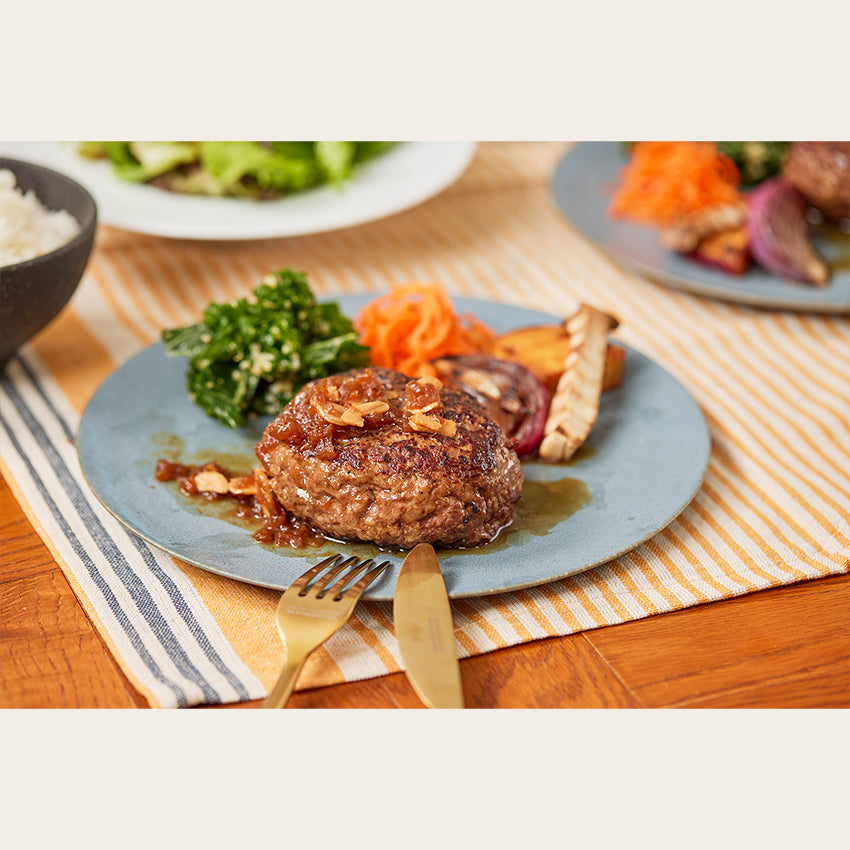 【冷凍】ジャンボハンバーグ (2個入り) & 5種の焼肉 (2人前)