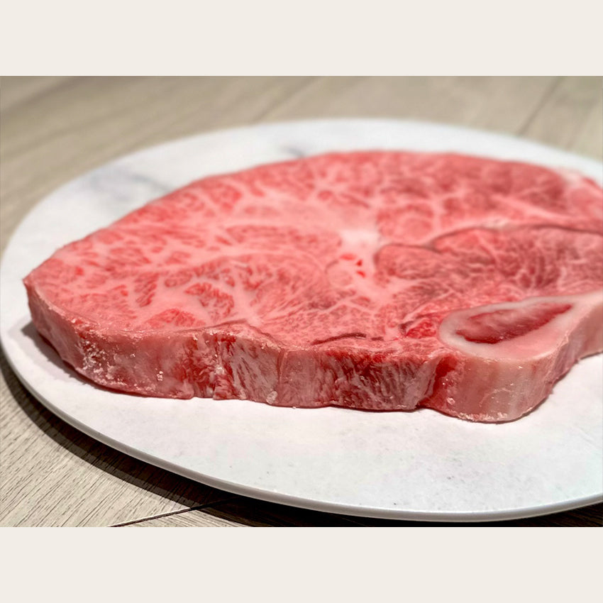 “おつまみキムチ3種付き” 厚切りミスジステーキと焼肉4種580gの贅沢焼肉セット