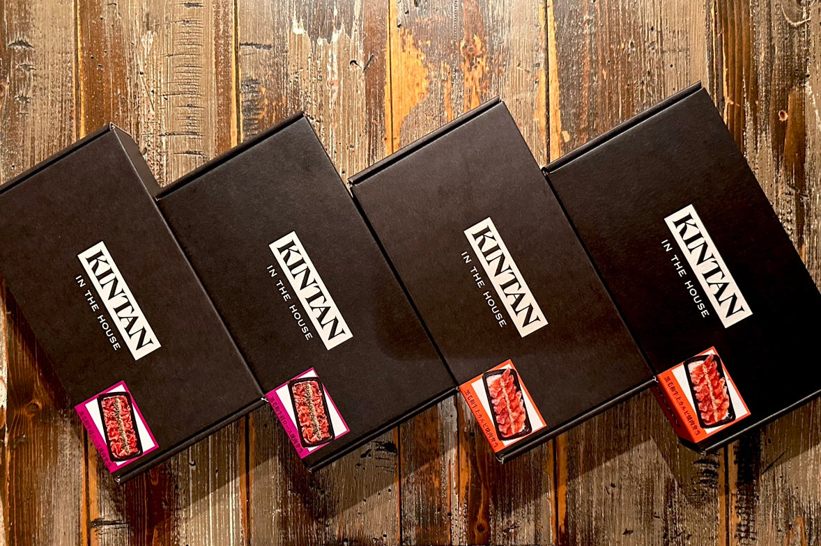 【要クーポンコード】【冷凍】KINTANの冷凍焼肉弁当(黒毛和牛上カルビと黒毛和牛肩ロース各2個)(12/1~)