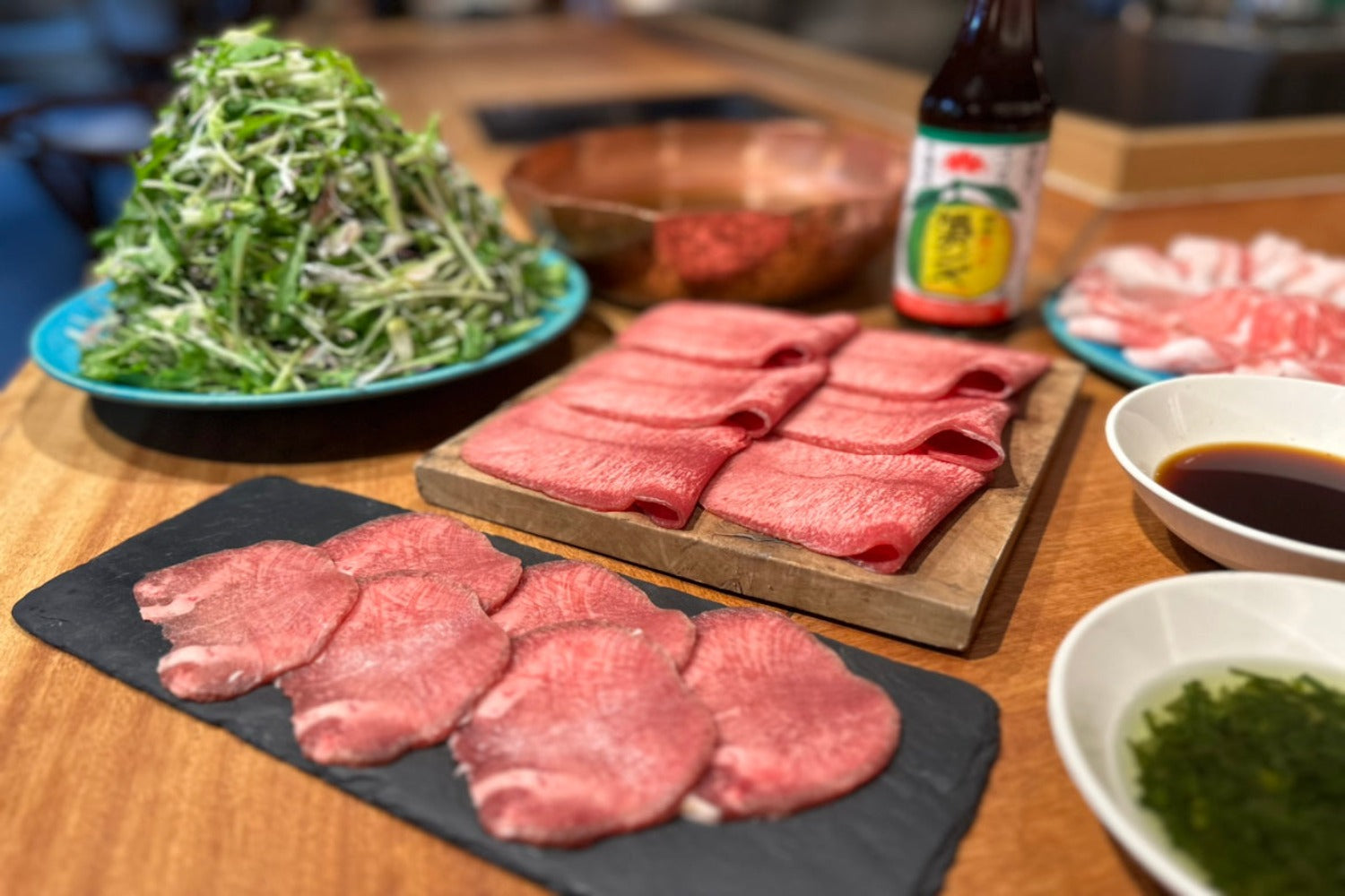 【要クーポンコード】シャキシャキ野菜と食べる 熟成タンと岩中豚のしゃぶしゃぶセット