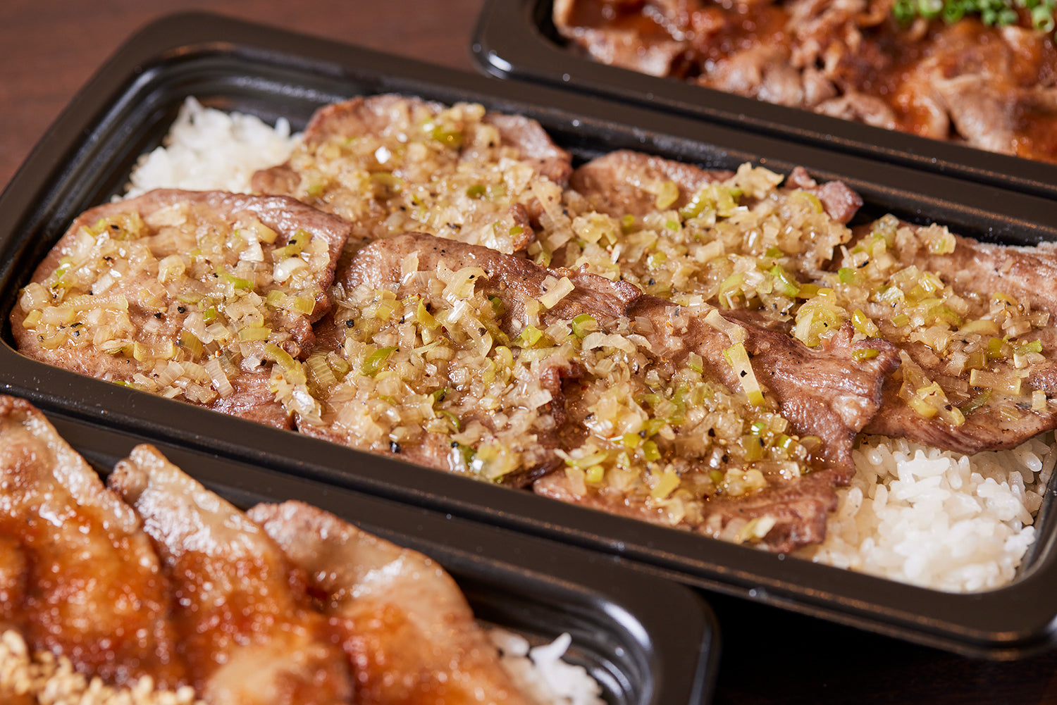 【要クーポンコード】【冷凍】30日間熟成KINTAN焼肉弁当