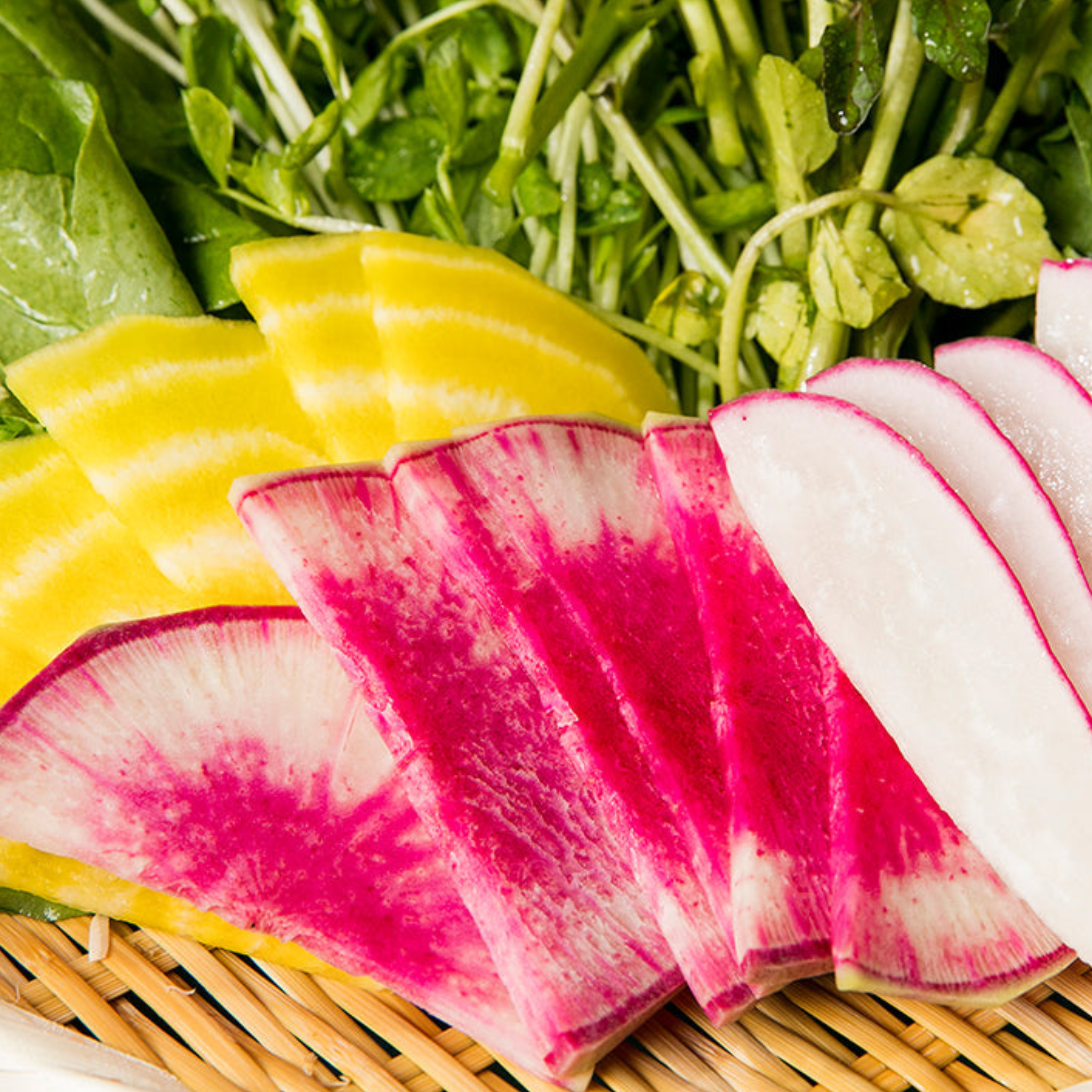 5種の春野菜が入ったA5ランク仙台牛すき焼きセット (3～4人前)