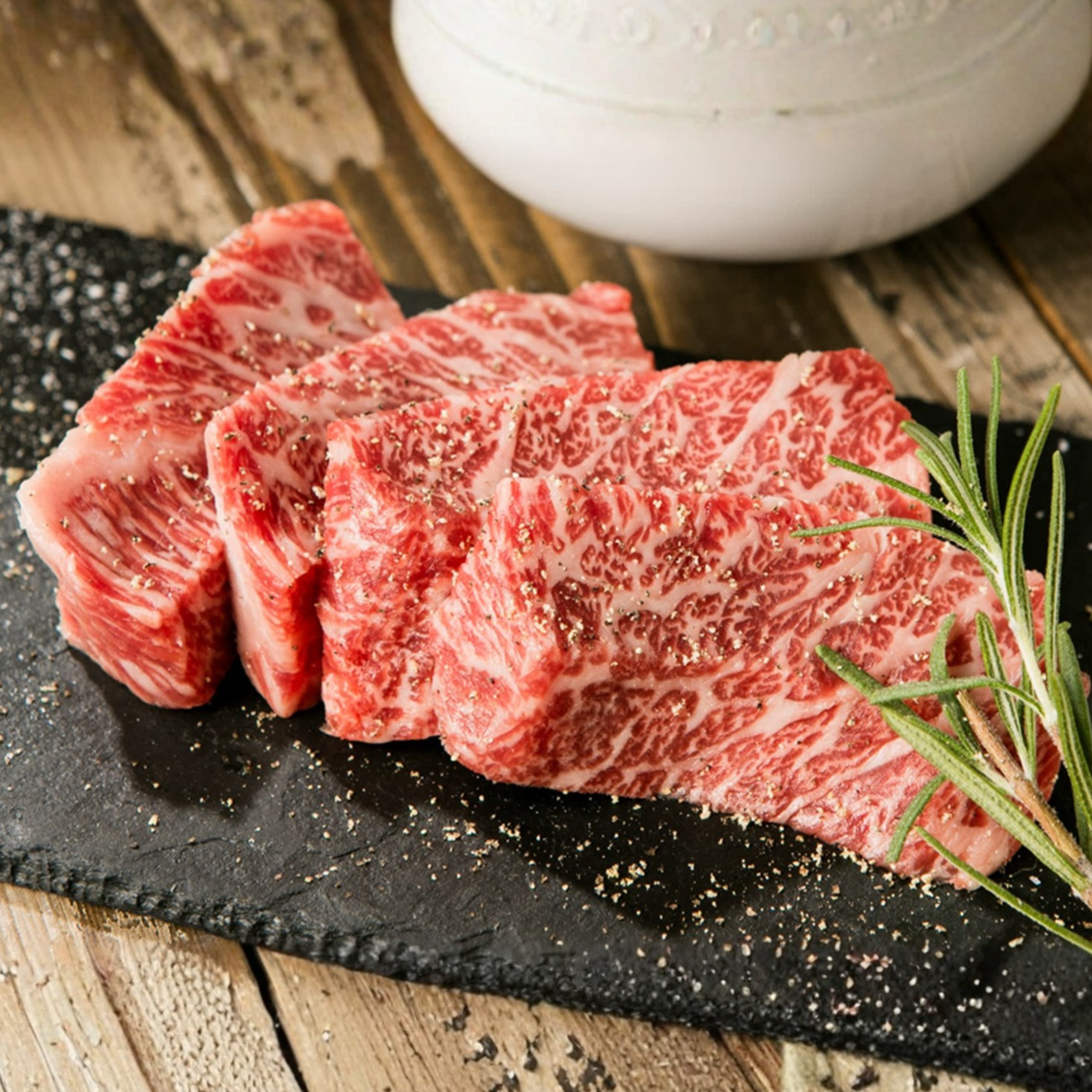 A5ランク“飛騨”の牛焼肉セット(合計510g)