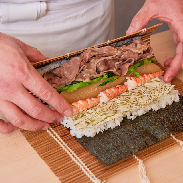 【2026年2月3日：店頭受け取り限定】仙台牛 極上ロースのレギュラーサイズ恵方巻