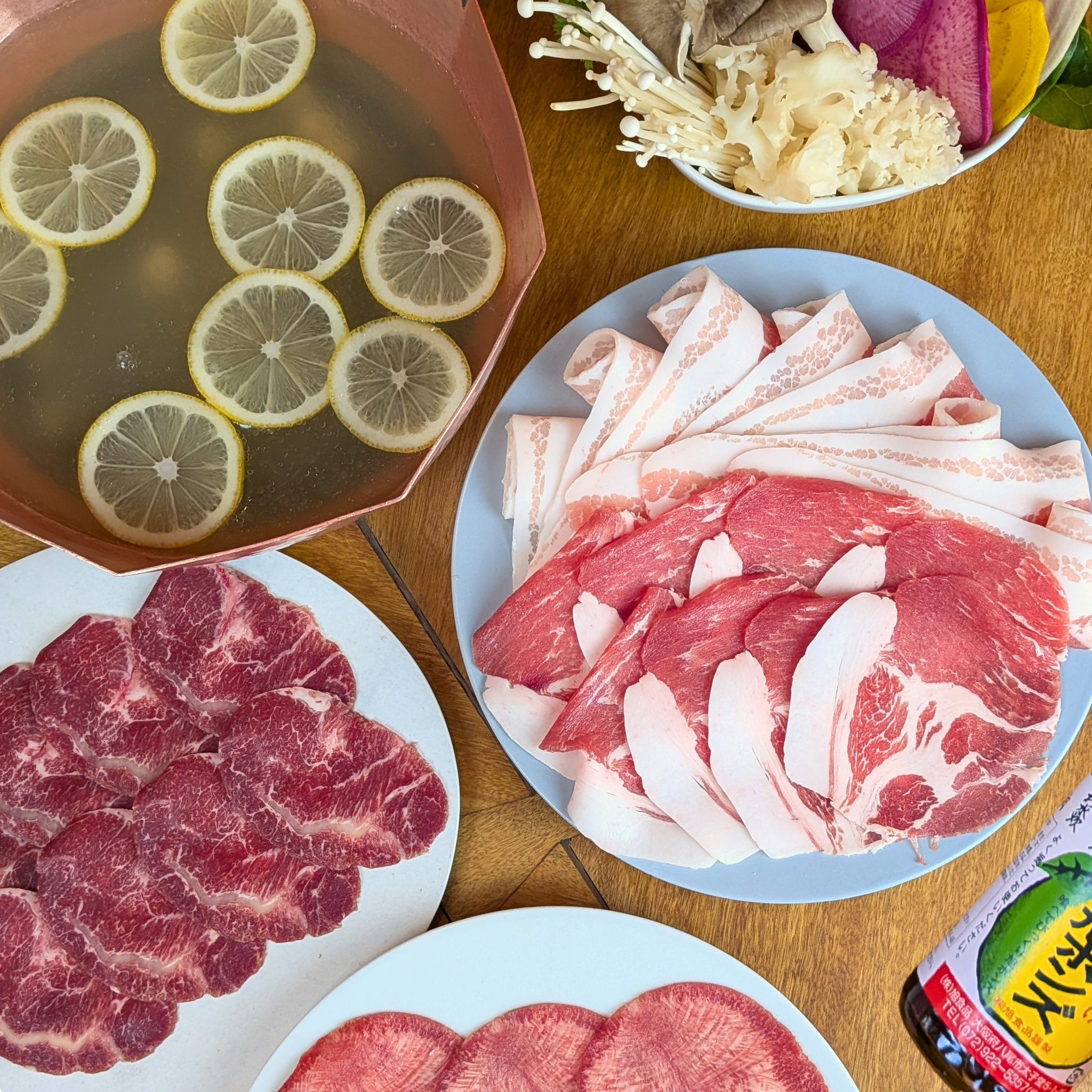 帆立レモンスープで食べるお肉４種のさっぱり夏しゃぶしゃぶセット