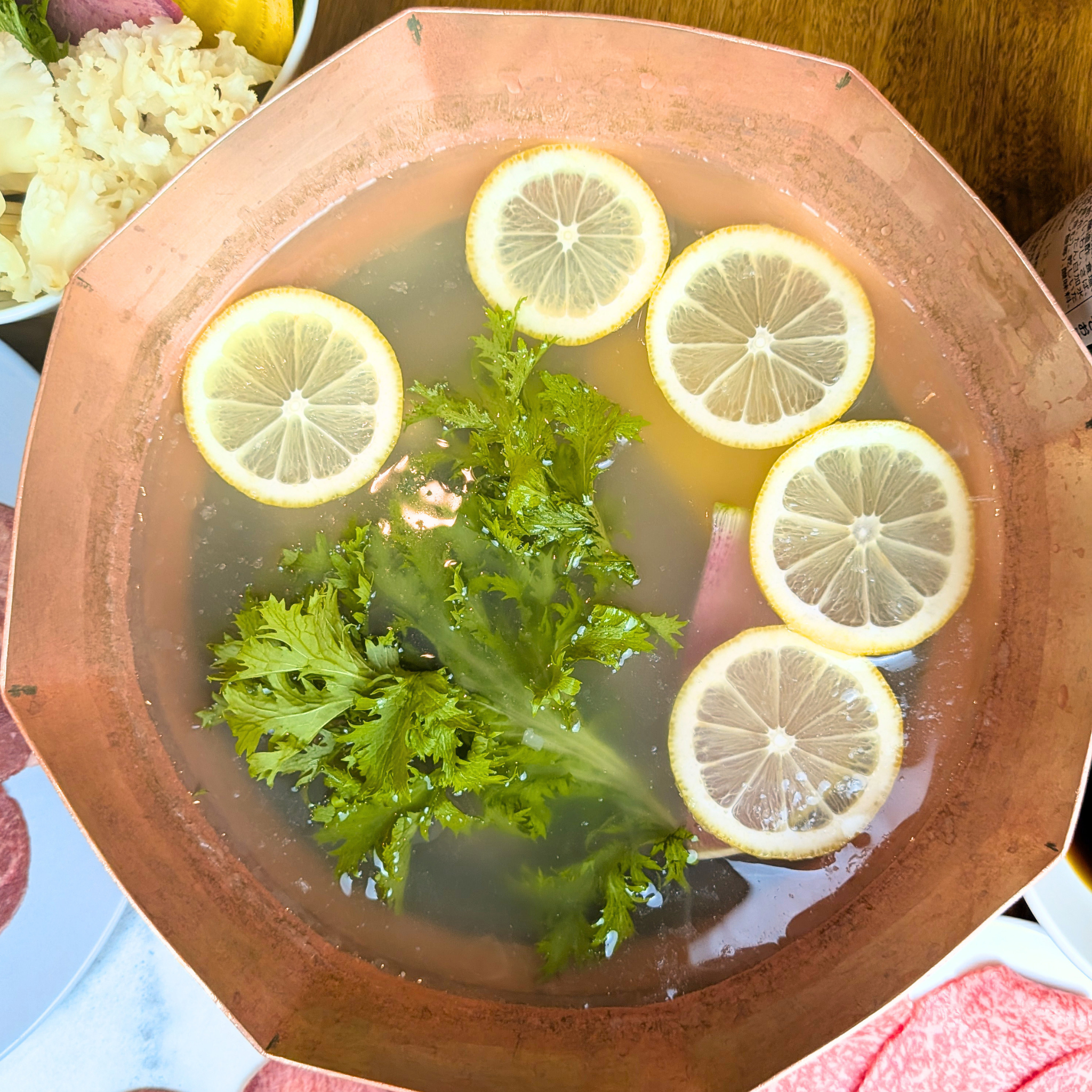 帆立レモンスープで食べるお肉４種のさっぱり夏しゃぶしゃぶセット