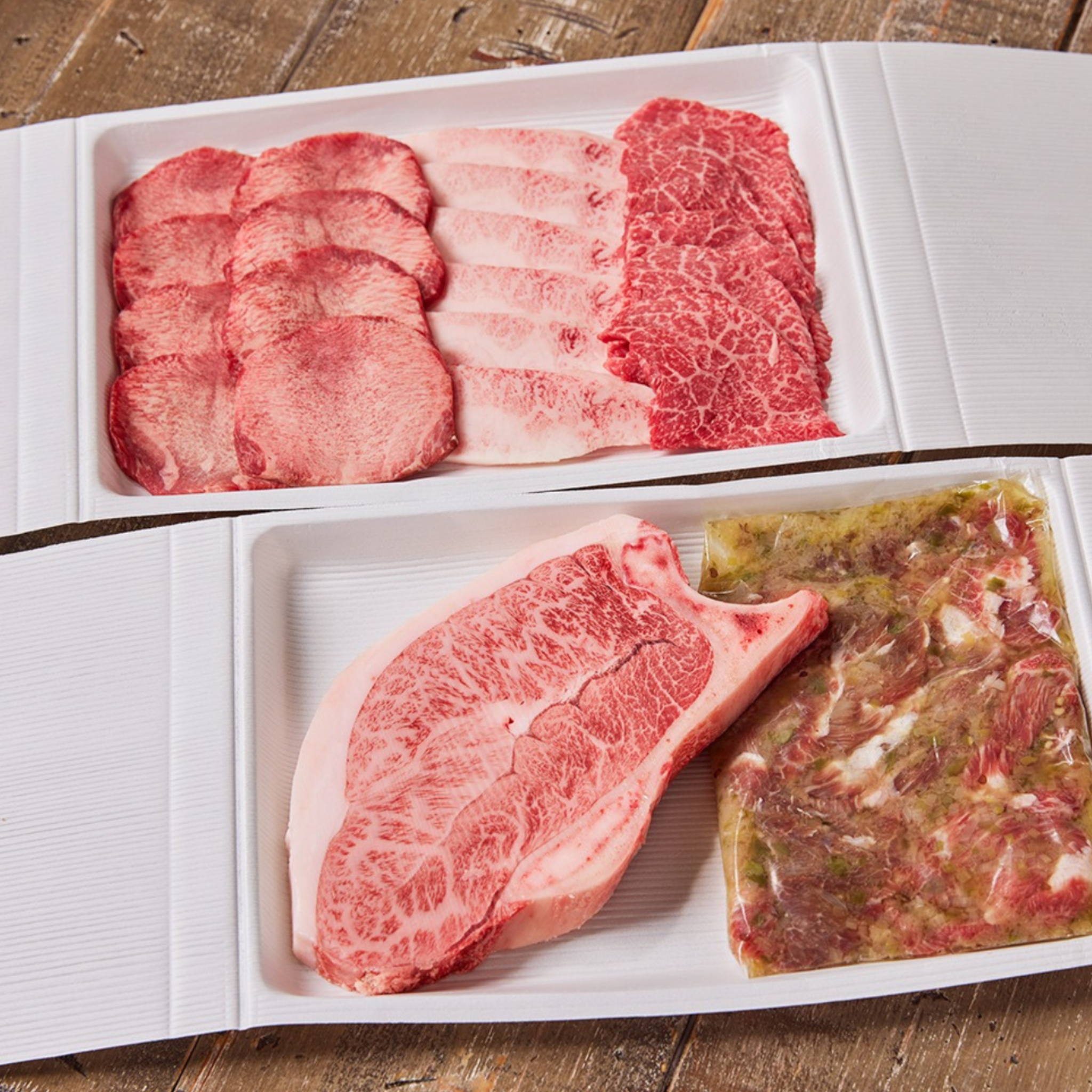 “おつまみキムチ3種付き” 厚切りミスジステーキと焼肉4種580gの贅沢焼肉セット