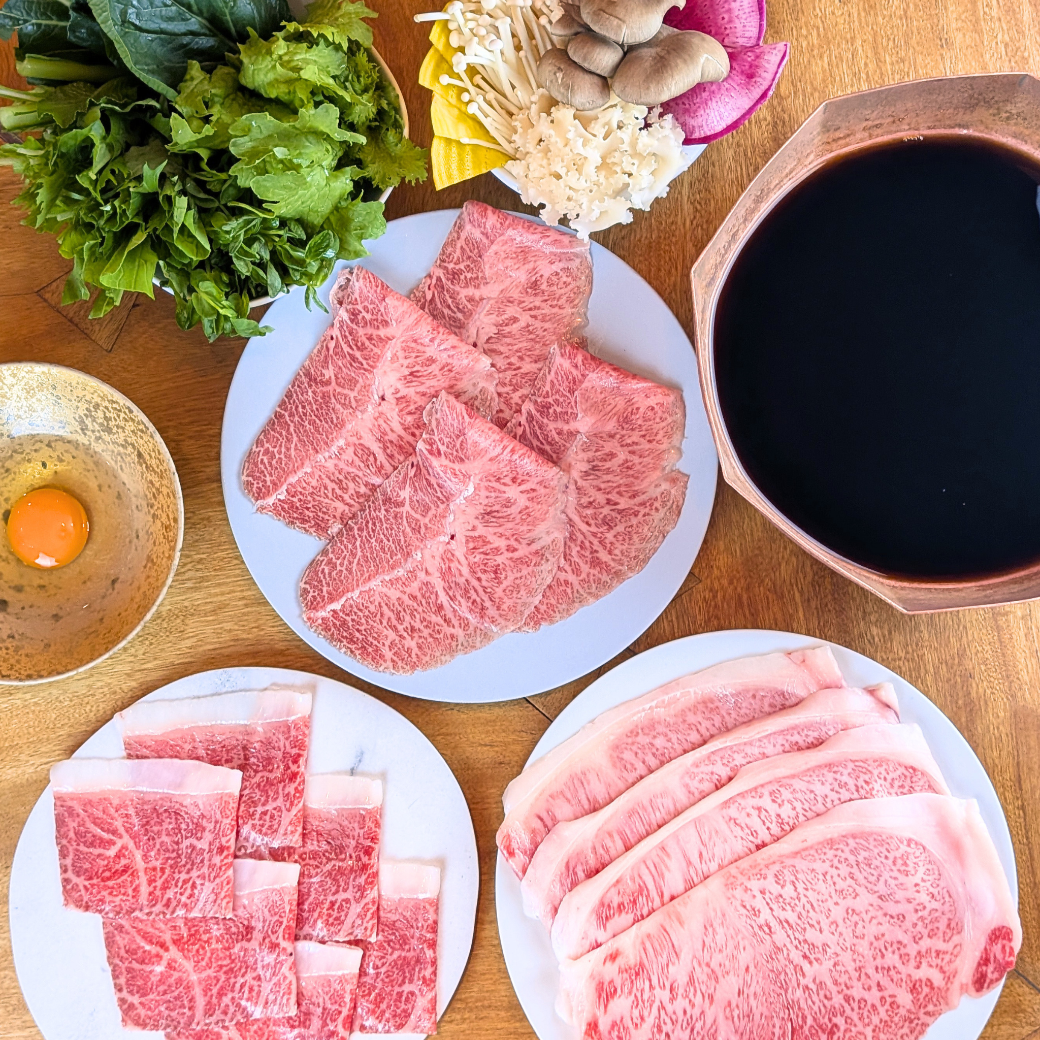【敬老の日・シルバーウィーク限定】仙台牛と黒毛和牛3種食べ比べすき焼きセット（2人前）