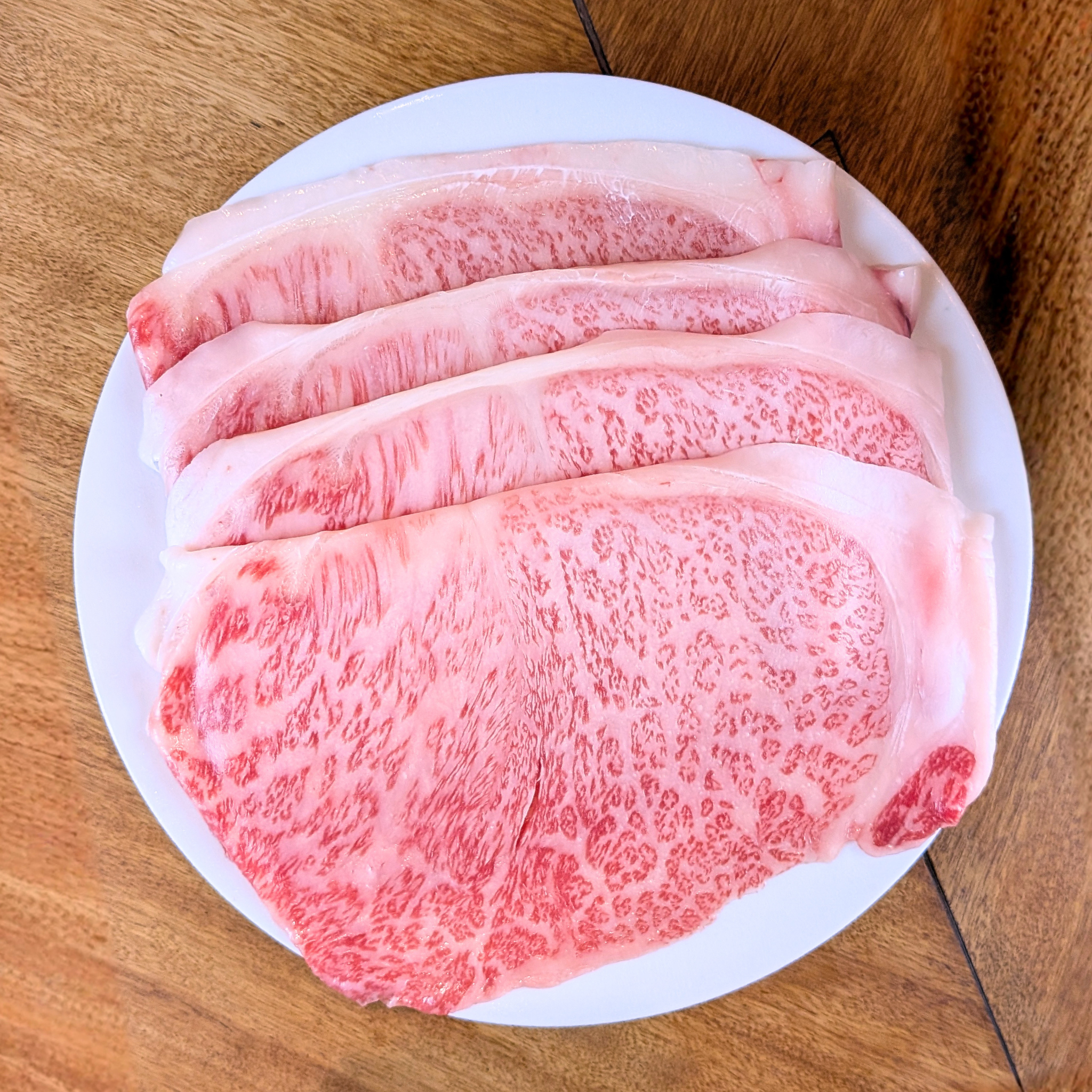 【敬老の日・シルバーウィーク限定】仙台牛と黒毛和牛3種食べ比べすき焼きセット（2人前）