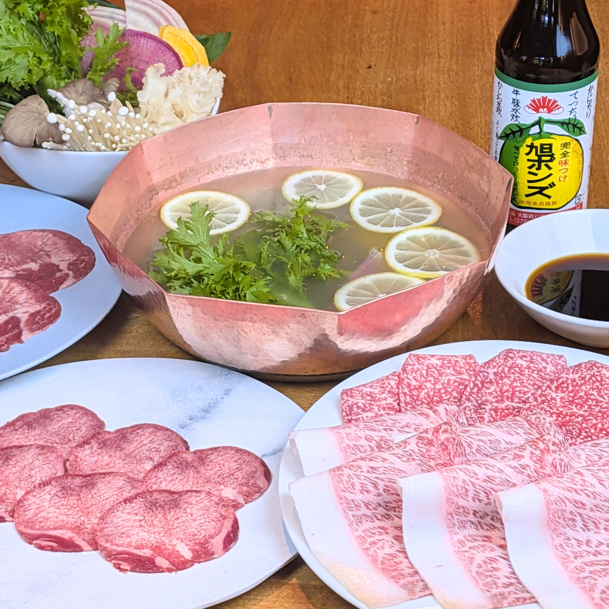 帆立レモンスープで食べる牛タンと赤身肉のさっぱり夏しゃぶしゃぶセット