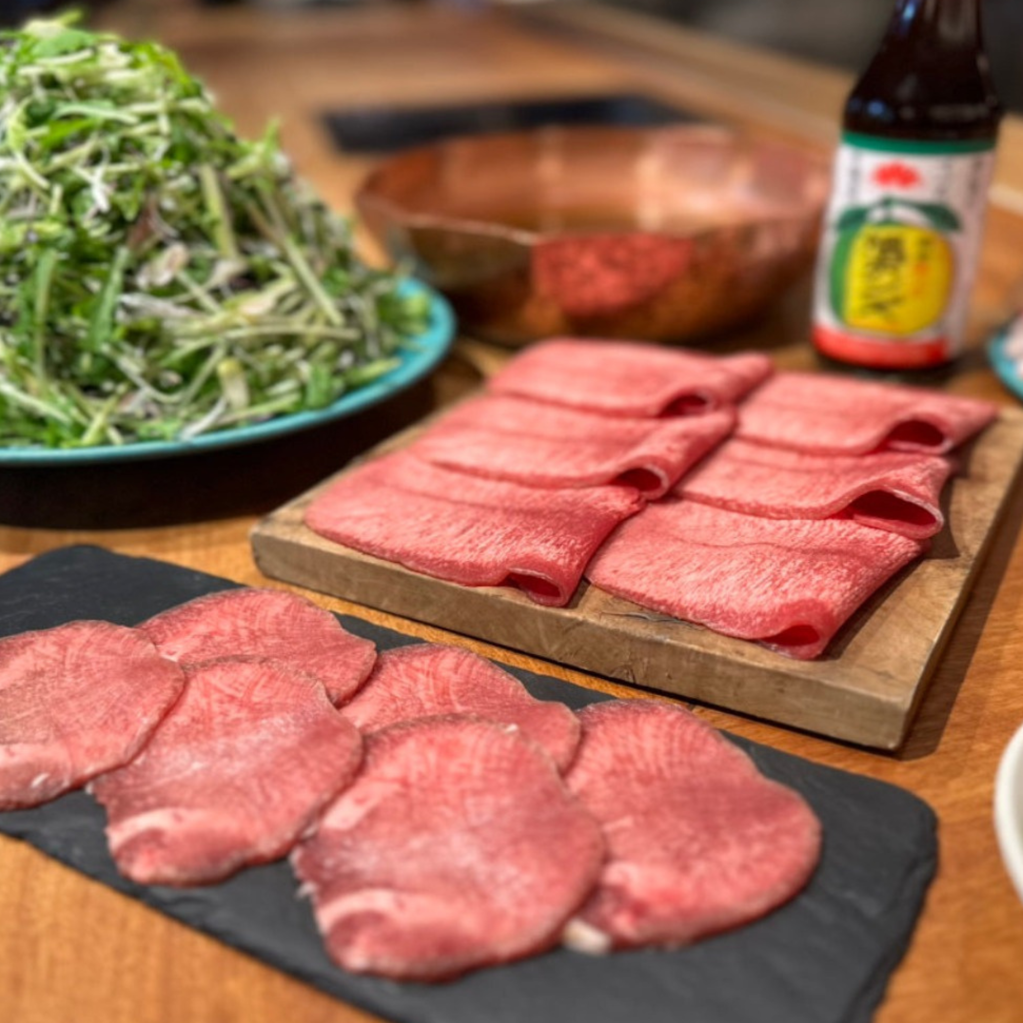 シャキシャキ野菜と食べる 熟成タンと岩中豚のしゃぶしゃぶセット